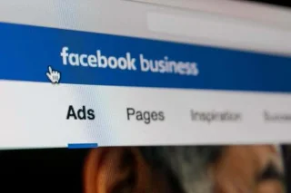 Cum să vă schimbați preferințele pentru anunțurile Facebook