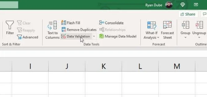 Cara Membuat Senarai Jatuh Bawah dalam Excel