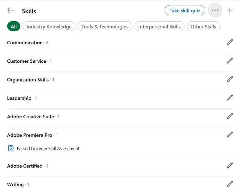 Cum să faci evaluări de competențe LinkedIn pentru a-ți îmbunătăți profilul