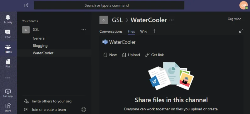 Slack vs. Teams: Alat Komunikasi dan Kolaborasi Mana yang Digunakan